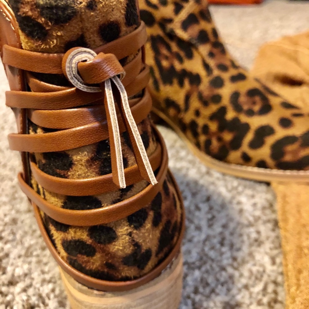Leopard Booties - Picture 2 of 2